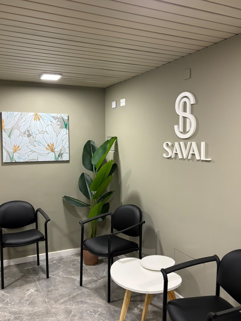 Recepción y sala de espera de SAVAL